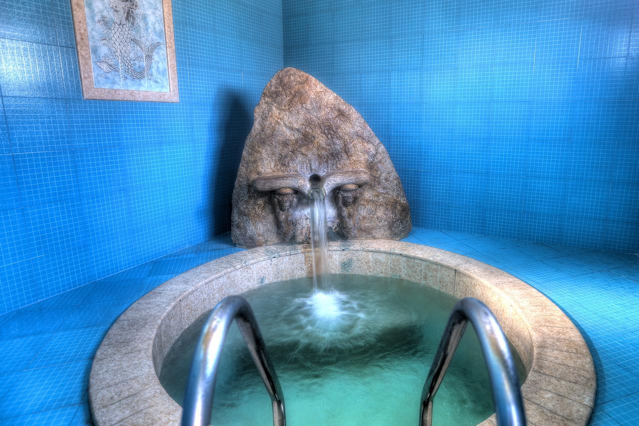 Hotel Hamam Angistron Luaran gambar